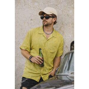 Z2 Tommy Bahama Short Sleeve Button Front Shirt Medium Green Silk Beach